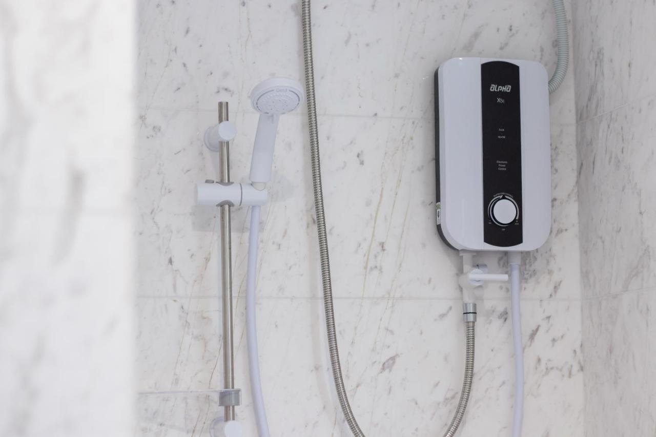Arte Serviced Apartment @ Penang Gelugor Buitenkant foto