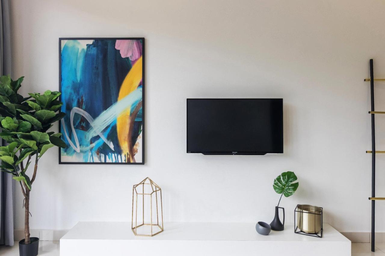 Arte Serviced Apartment @ Penang Gelugor Buitenkant foto
