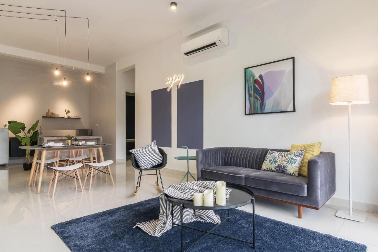 Arte Serviced Apartment @ Penang Gelugor Buitenkant foto